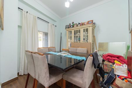 Casa à venda com 90m², 2 quartos e sem vaga Casa à venda com 90m², 2 quartos e sem vagaSala