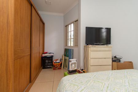 Casa à venda com 90m², 2 quartos e sem vaga Casa à venda com 90m², 2 quartos e sem vagaQuarto 1