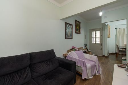 Casa à venda com 90m², 2 quartos e sem vaga Casa à venda com 90m², 2 quartos e sem vagaSala