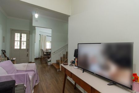 Casa à venda com 90m², 2 quartos e sem vaga Casa à venda com 90m², 2 quartos e sem vagaSala