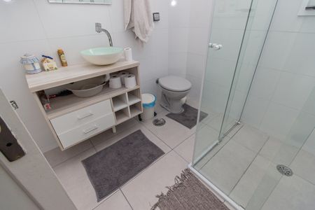 Casa à venda com 90m², 2 quartos e sem vaga Casa à venda com 90m², 2 quartos e sem vagaBanheiro