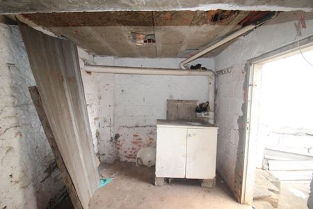 Casa para alugar com 300m², 2 quartos e sem vagaÁrea de Serviço