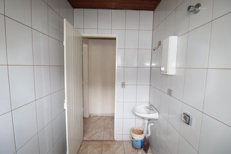 Casa para alugar com 300m², 2 quartos e sem vagaBanheiro