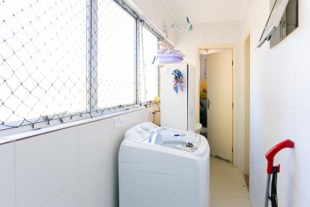 Apartamento à venda com 82m², 3 quartos e 1 vagaÁrea de Serviço