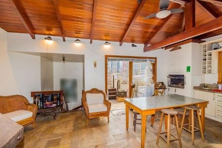 Apartamento à venda com 289m², 3 quartos e 2 vagasCobertura