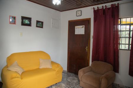 Casa à venda com 152m², 3 quartos e 1 vaga Casa à venda com 152m², 3 quartos e 1 vagaSala Casa 1)