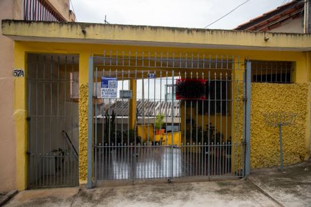 Casa à venda com 152m², 3 quartos e 1 vaga Casa à venda com 152m², 3 quartos e 1 vagaFachada