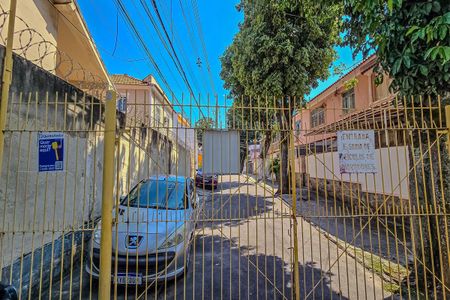 Casa à venda com 89m², 3 quartos e 2 vagas Casa à venda com 89m², 3 quartos e 2 vagasPlaca