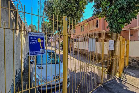 Casa à venda com 89m², 3 quartos e 2 vagas Casa à venda com 89m², 3 quartos e 2 vagasFachada/ Placa