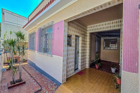 Casa à venda com 89m², 3 quartos e 2 vagas Casa à venda com 89m², 3 quartos e 2 vagasFachada casa