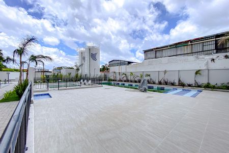 Apartamento à venda com 37m², 2 quartos e sem vagaÁrea comum - Piscina