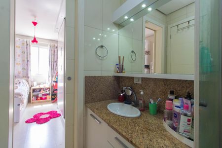 Casa à venda com 130m², 3 quartos e 2 vagas Casa à venda com 130m², 3 quartos e 2 vagasBanheiro