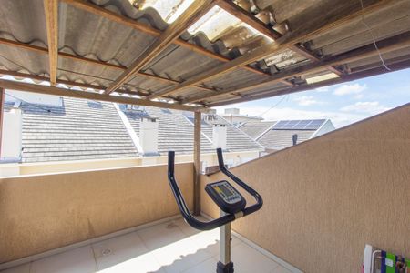 Casa à venda com 130m², 3 quartos e 2 vagas Casa à venda com 130m², 3 quartos e 2 vagasVaranda da Área de Lazer