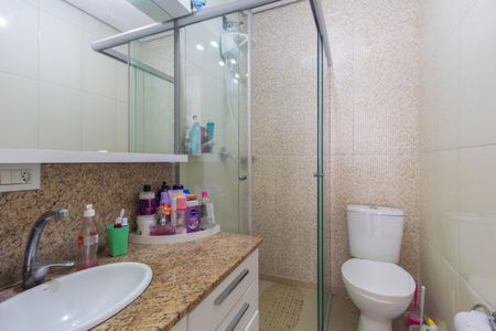 Casa à venda com 130m², 3 quartos e 2 vagas Casa à venda com 130m², 3 quartos e 2 vagasBanheiro