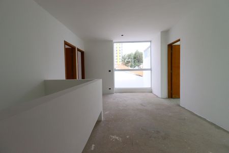 Casa à venda com 258m², 4 quartos e 4 vagasCorredor