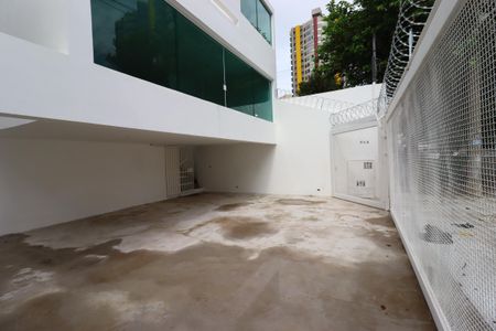 Casa à venda com 258m², 4 quartos e 4 vagasGaragem