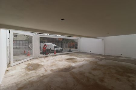 Casa à venda com 258m², 4 quartos e 4 vagasGaragem