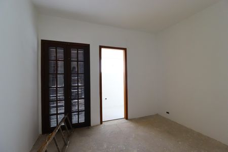 Casa à venda com 258m², 4 quartos e 4 vagasSuíte 1