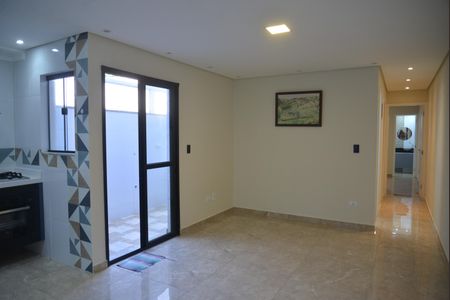 Apartamento para alugar com 75m², 2 quartos e 1 vagaSala