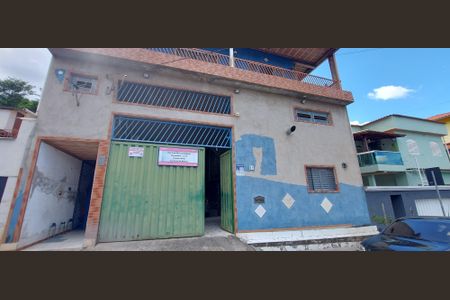 Casa à venda com 470m², 5 quartos e 4 vagasFachada