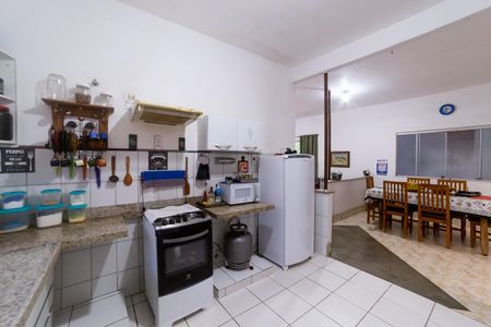 Casa à venda com 470m², 5 quartos e 4 vagasCozinha 1º andar