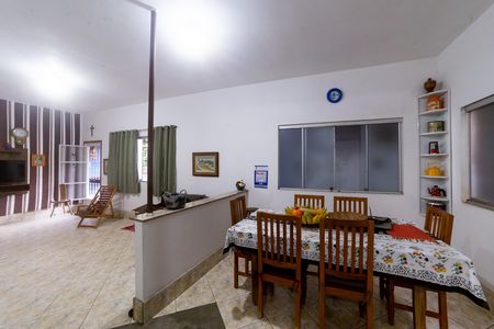 Casa à venda com 470m², 5 quartos e 4 vagasSala 1º andar