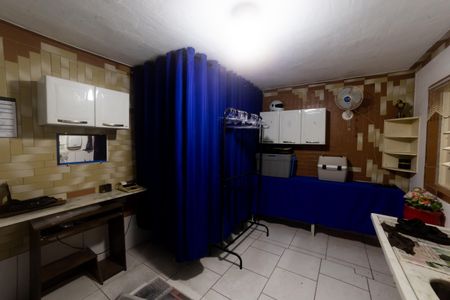 Casa à venda com 470m², 5 quartos e 4 vagasSala da garagem