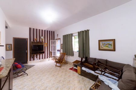 Casa à venda com 470m², 5 quartos e 4 vagasSala 1º andar