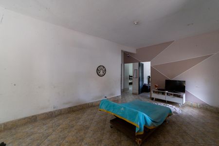 Casa à venda com 470m², 5 quartos e 4 vagasSala de TV