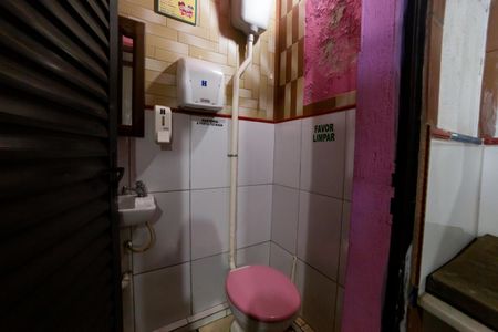 Casa à venda com 470m², 5 quartos e 4 vagasBanheiro garagem