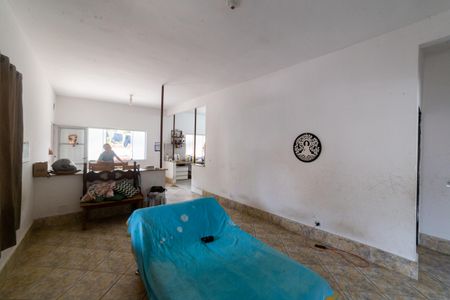 Casa à venda com 470m², 5 quartos e 4 vagasSala de TV