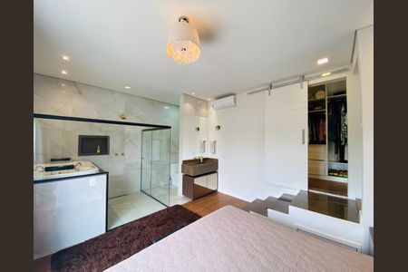 Casa de condomínio à venda com 325m², 4 quartos e 4 vagas Casa de condomínio à venda com 325m², 4 quartos e 4 vagasFoto 01