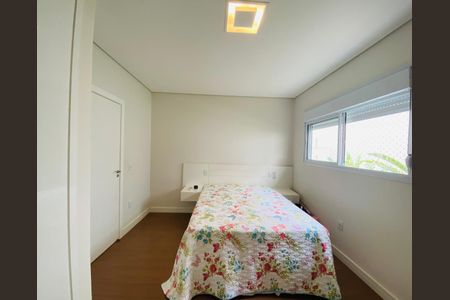 Casa de condomínio à venda com 325m², 4 quartos e 4 vagas Casa de condomínio à venda com 325m², 4 quartos e 4 vagasFoto 01