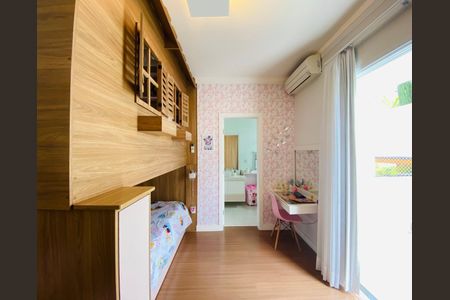 Casa de condomínio à venda com 325m², 4 quartos e 4 vagas Casa de condomínio à venda com 325m², 4 quartos e 4 vagasFoto 25