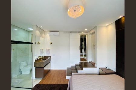 Casa de condomínio à venda com 325m², 4 quartos e 4 vagas Casa de condomínio à venda com 325m², 4 quartos e 4 vagasFoto 01