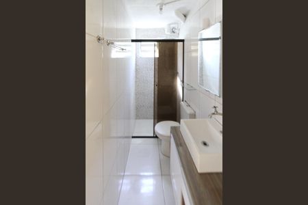 Apartamento à venda com 50m², 2 quartos e sem vaga Apartamento à venda com 50m², 2 quartos e sem vagaBanheiro
