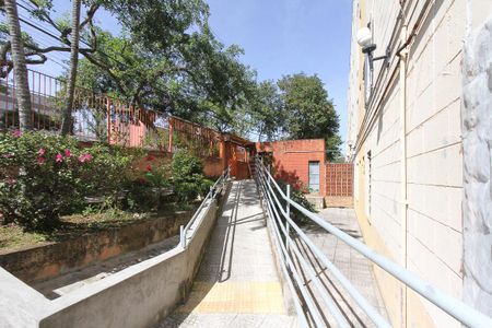 Apartamento à venda com 50m², 2 quartos e sem vaga Apartamento à venda com 50m², 2 quartos e sem vagaÁrea comum