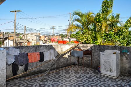 Casa à venda com 174m², 2 quartos e 2 vagas Casa à venda com 174m², 2 quartos e 2 vagasTerraço