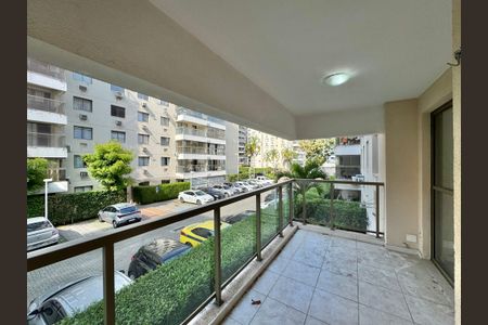 Apartamento à venda com 60m², 2 quartos e 1 vagaVaranda