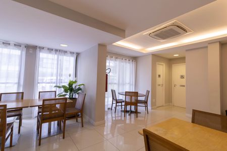 Apartamento à venda com 60m², 2 quartos e 1 vagaÁrea comum