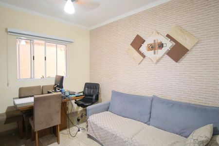 Casa de condomínio à venda com 70m², 2 quartos e 1 vagaSala