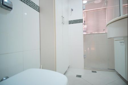 Apartamento à venda com 100m², 2 quartos e sem vagaBanheiro Corredor