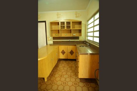 Casa à venda com 173m², 3 quartos e 2 vagasCozinha - Armários