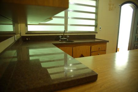 Casa à venda com 173m², 3 quartos e 2 vagasCozinha