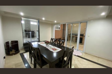 Casa à venda com 230m², 3 quartos e 3 vagasSala de Jantar