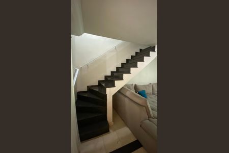 Casa à venda com 230m², 3 quartos e 3 vagasSala