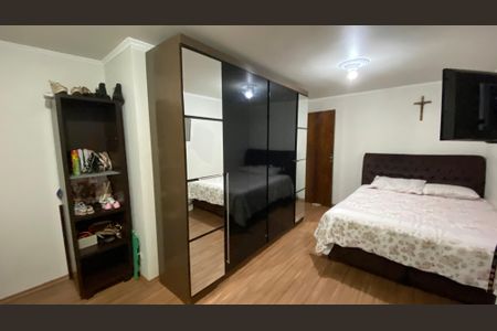 Casa à venda com 230m², 3 quartos e 3 vagasSuite