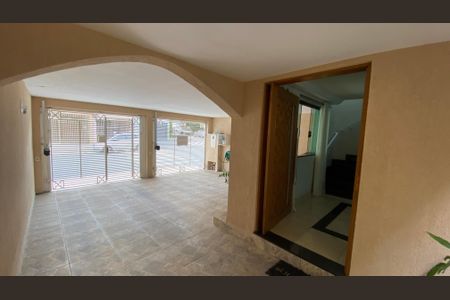 Casa à venda com 230m², 3 quartos e 3 vagasGaragem