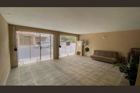 Casa à venda com 230m², 3 quartos e 3 vagasGaragem