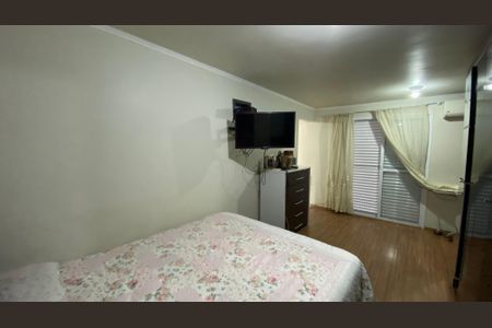 Casa à venda com 230m², 3 quartos e 3 vagasSuite